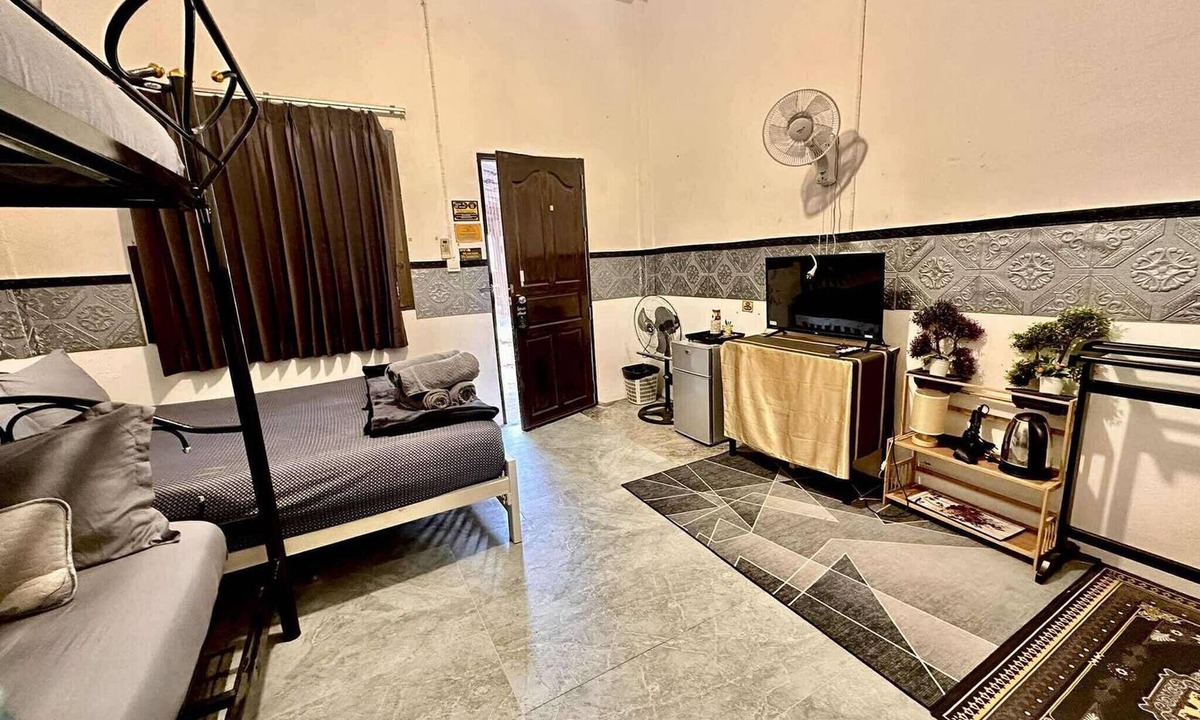 Baan Tai House | Haad Rin Confidence Cave — Rest After the Rave