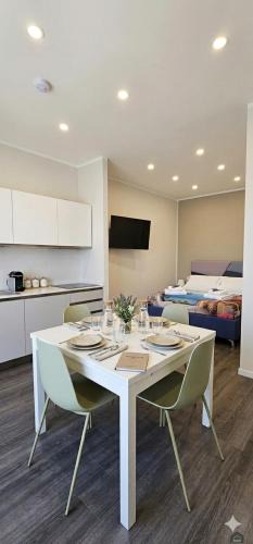Torre del Greco House | Habibi Gerard