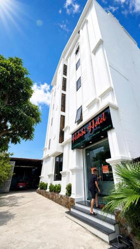 Soc Son Hotel | Habibi Hotel
