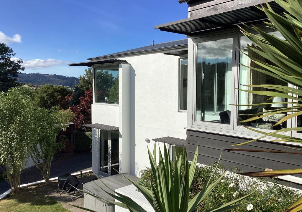 Dunedin Apartment | Hadley Close