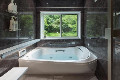 Daisen House | Hale Makawao