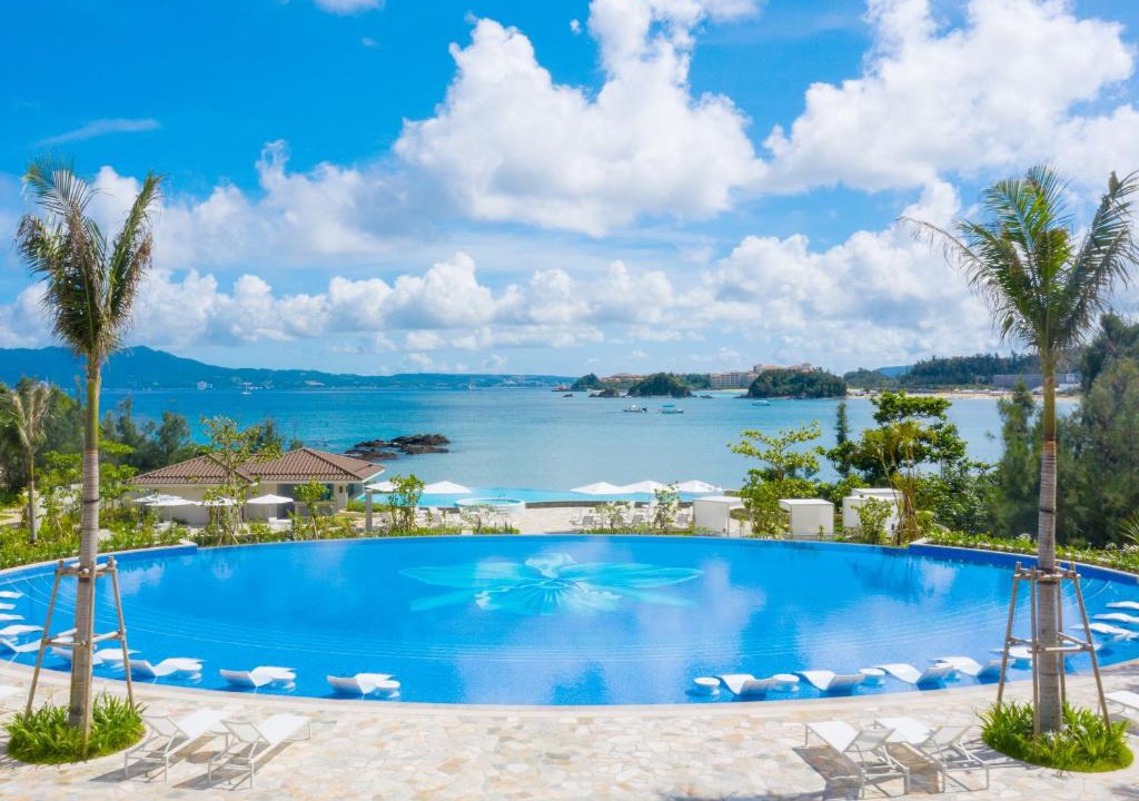 Nakama Hotel | Halekulani Okinawa