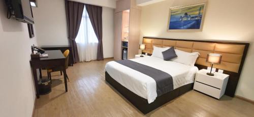 Taman Melaka Raya Hotel | Hallmark Crown Hotel