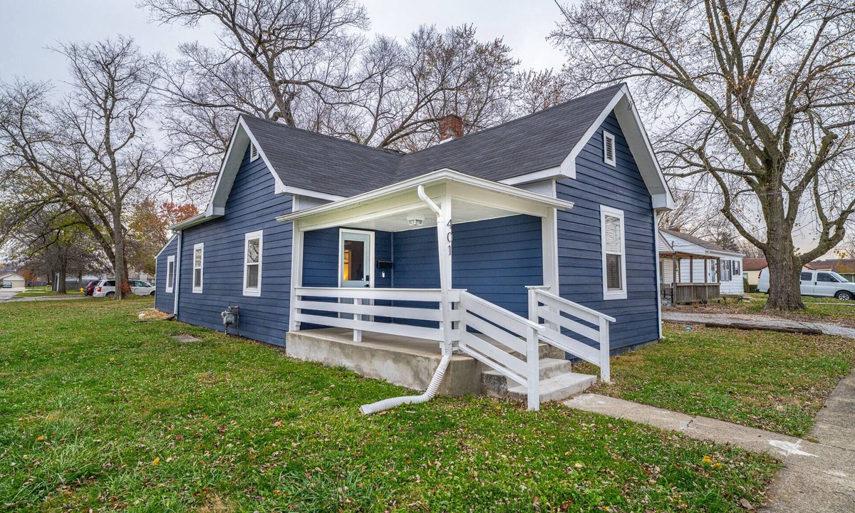 Fortville House | Hamilton Hideaway