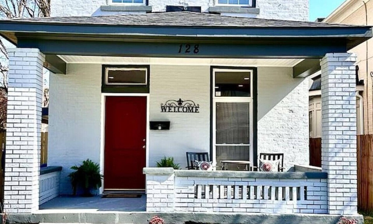 Hamilton House | Hamilton Historic Gem - 4 bed /2.5 bath -Sleeps 8