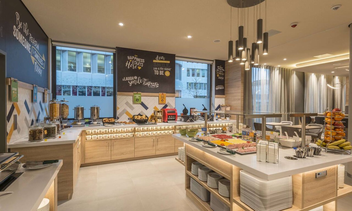 Frankfurt Airport Area Hotel | Hampton by Hilton Frankfurt Airport