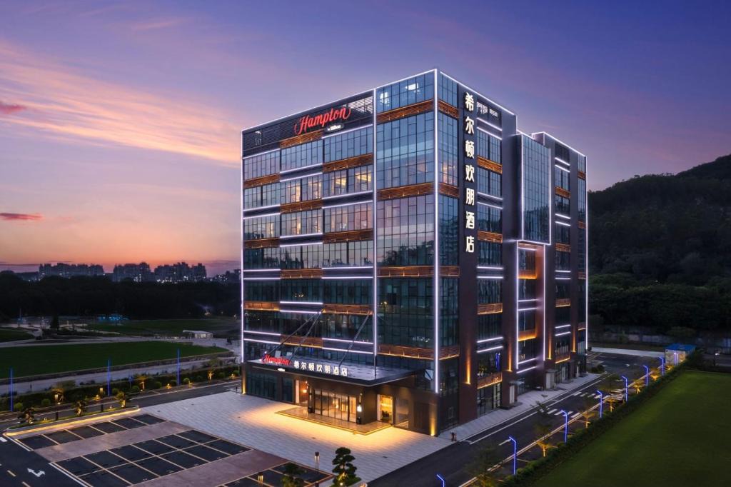 Guangzhou Hotel | Hampton by Hilton Guangzhou Tinahe Smart City