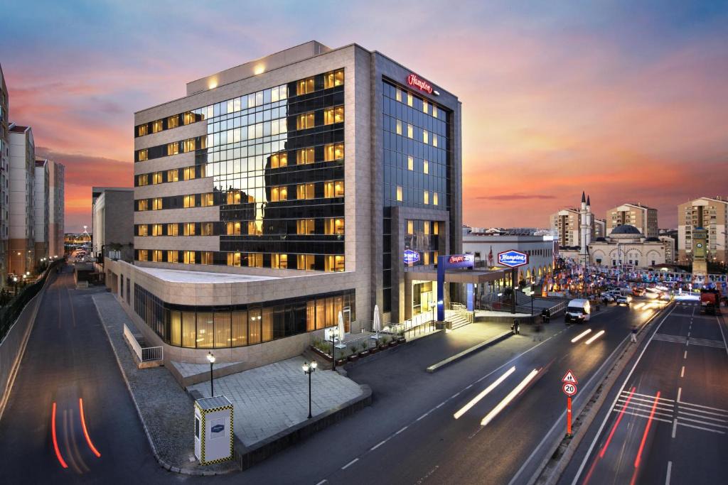 Basaksehir Hotel | Hampton by Hilton Istanbul Kayasehir