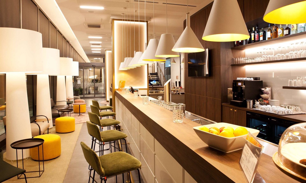 Berg am Laim Hotel | Hampton by Hilton Munich City Center East