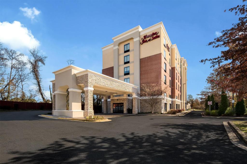 Camp Springs Hotel | Hampton Inn and Suites Camp Springs