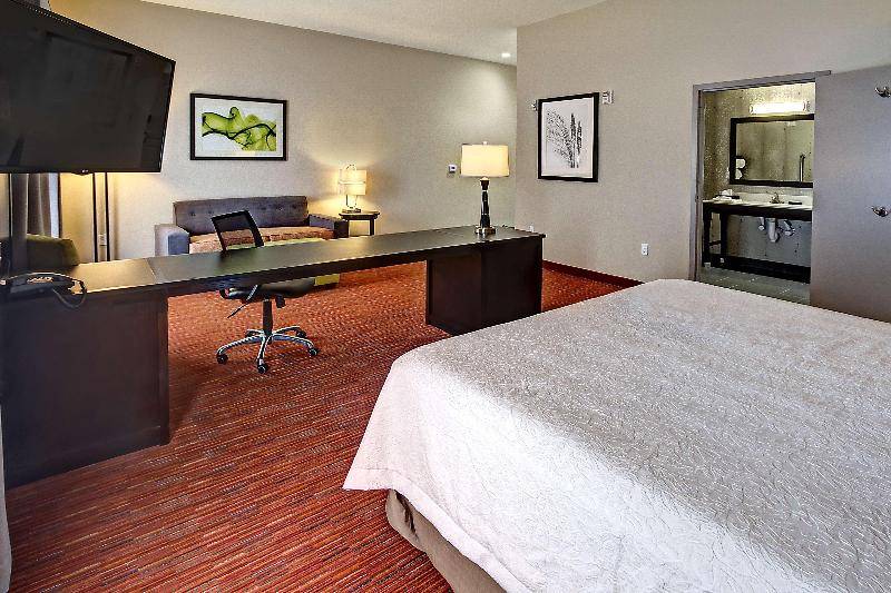 Ada Hotel | Hampton Inn and Suites Ada