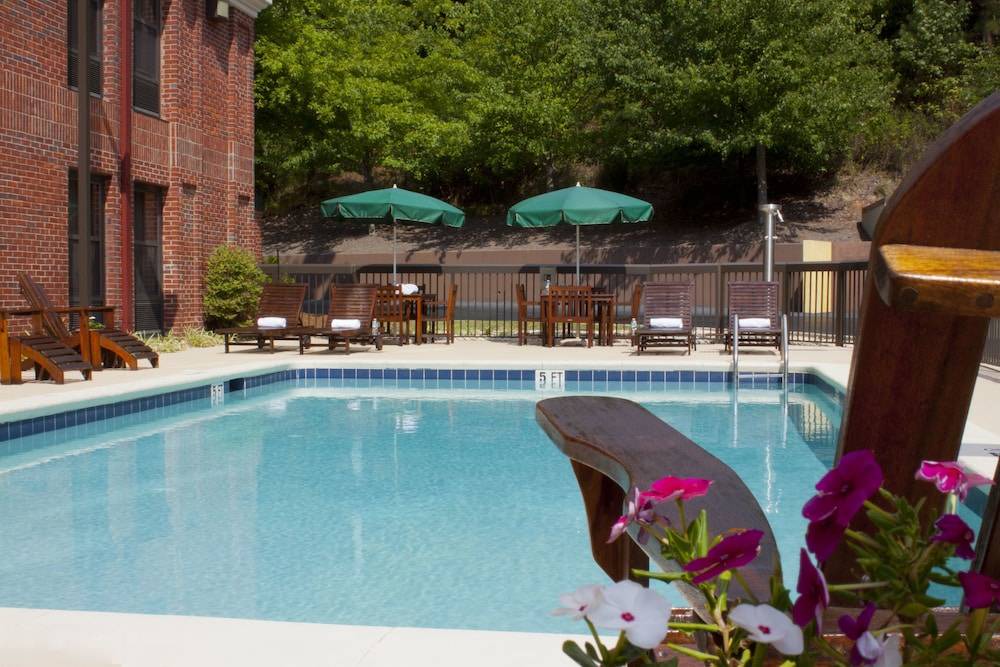 Buford Hotel | Hampton Inn Atlanta-Mall of Georgia