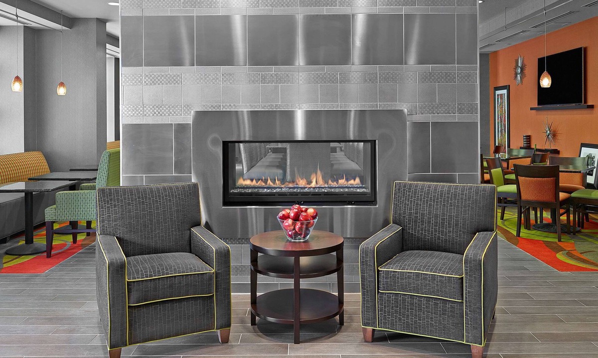 Calgary Hotel | Hampton Inn by Hilton Calgary Airport North