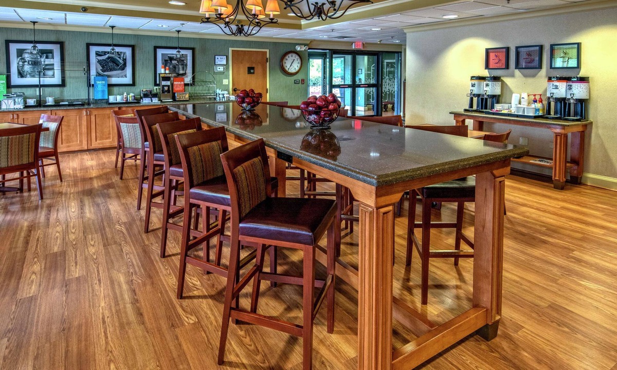 Matthews Hotel | Hampton Inn by Hilton Charlotte/Matthews