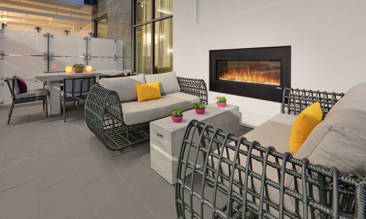 Lake Forest Hotel | Hampton Inn by Hilton Irvine Spectrum/Lake Forest
