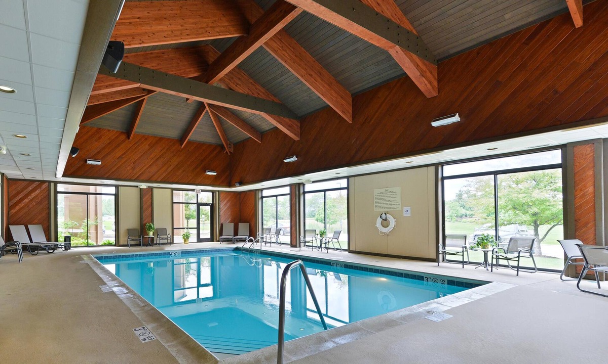 Carol Stream Hotel | Hampton Inn Chicago-Carol Stream