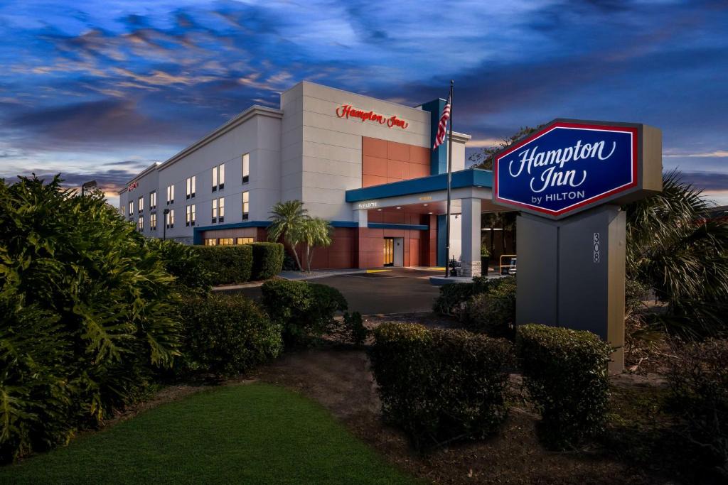 Plantation Estates Hotel | Hampton Inn Debary-Deltona