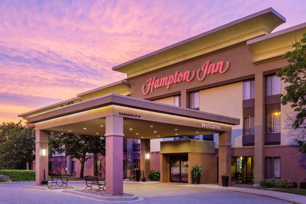 Eau Claire Hotel | Hampton Inn Eau Claire