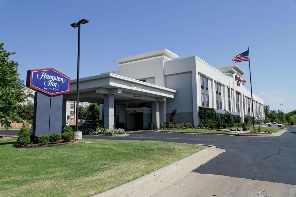 Muskogee Hotel | Hampton Inn Muskogee