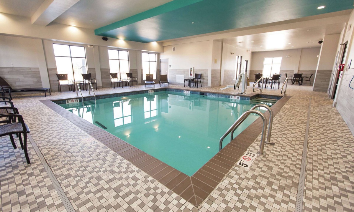 Mustang Hotel | Hampton Inn Mustang