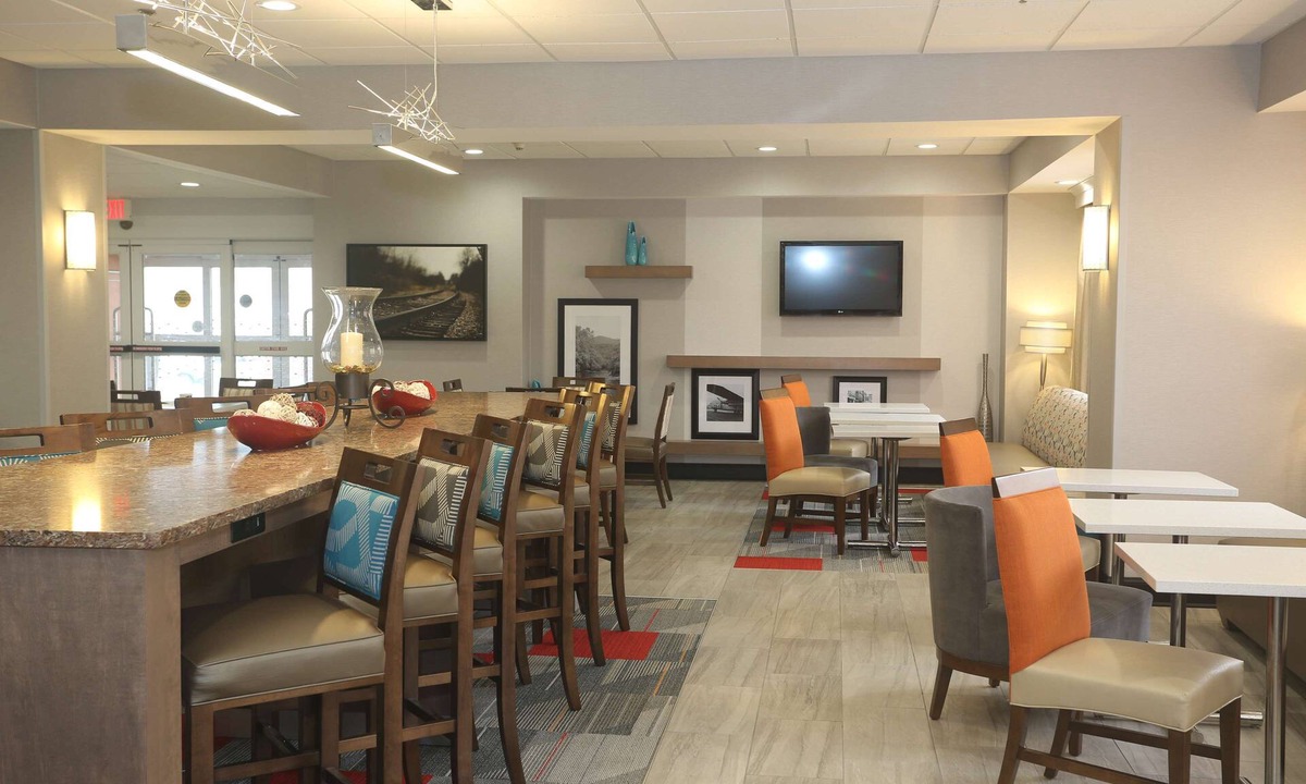 Owego Hotel | Hampton Inn Owego