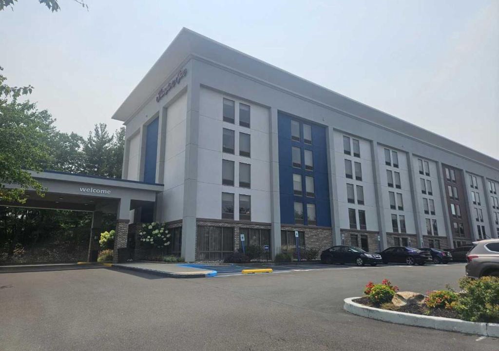 Willow Grove Hotel | Hampton Inn Philadelphia/Willow Grove
