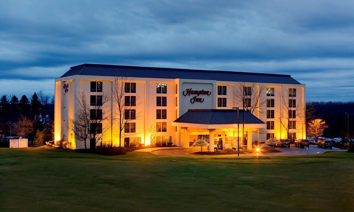 Moon Township Hotel | Hampton Inn Pittsburgh-Airport