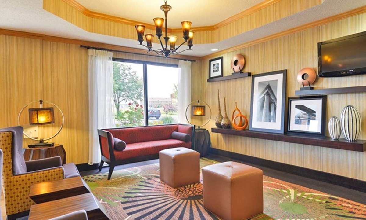 Mongo Hotel | Hampton Inn Sturgis-Lagrange Area