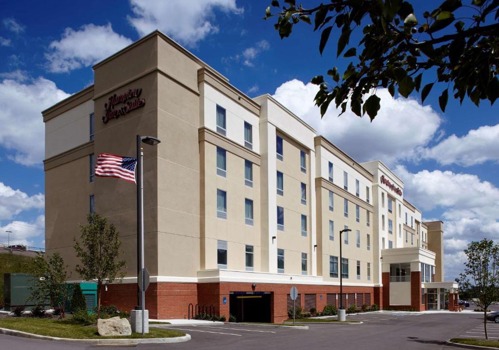 South Hills Hotel | Hampton Inn & Suites Pittsburgh Airport South/Settlers Ridge