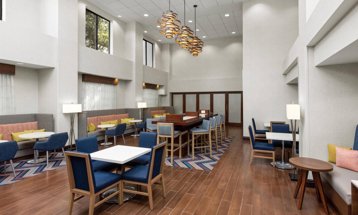 Arroyo Grande Hotel | Hampton Inn & Suites Arroyo Grande/Pismo Beach Area, CA