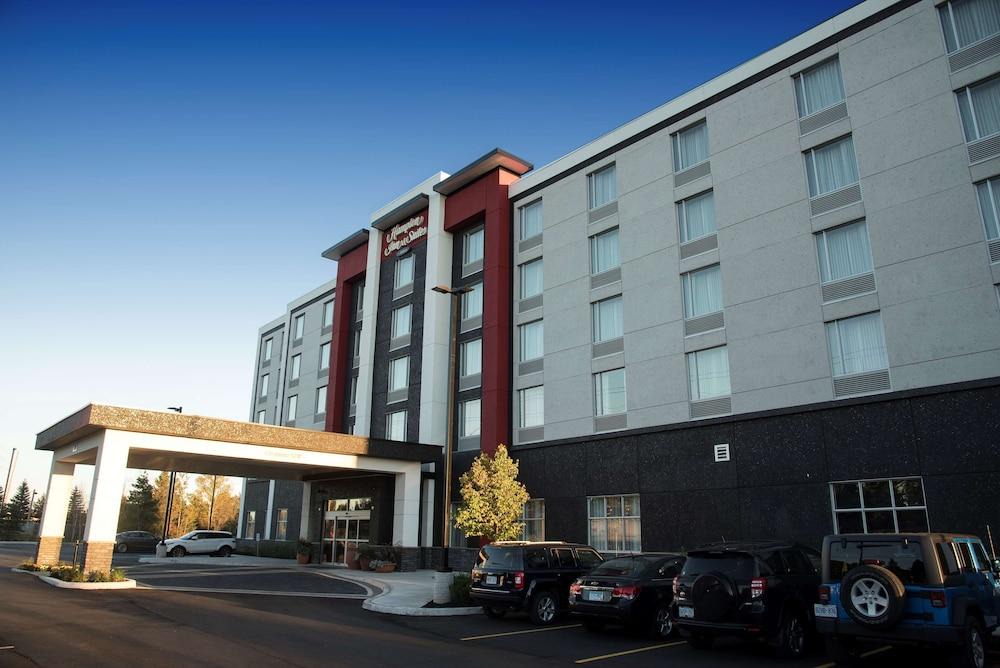 Thunder Bay Hotel | Hampton Inn & Suites by Hilton Thunder Bay
