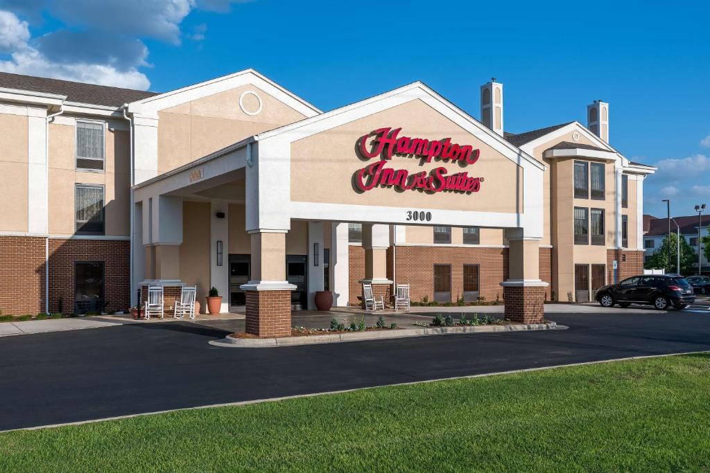 Florence Hotel | Hampton Inn & Suites Florence Center