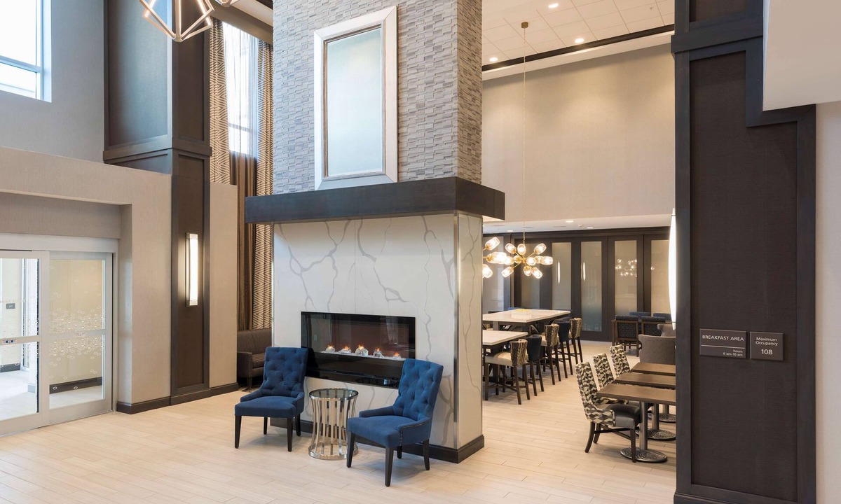 Indianapolis Hotel | Hampton Inn & Suites Indianapolis-Keystone