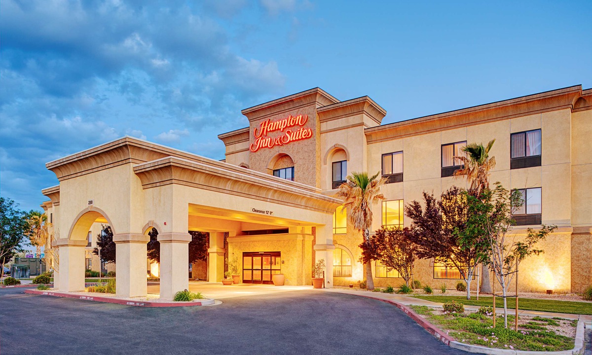 Lancaster Hotel | Hampton Inn & Suites Lancaster