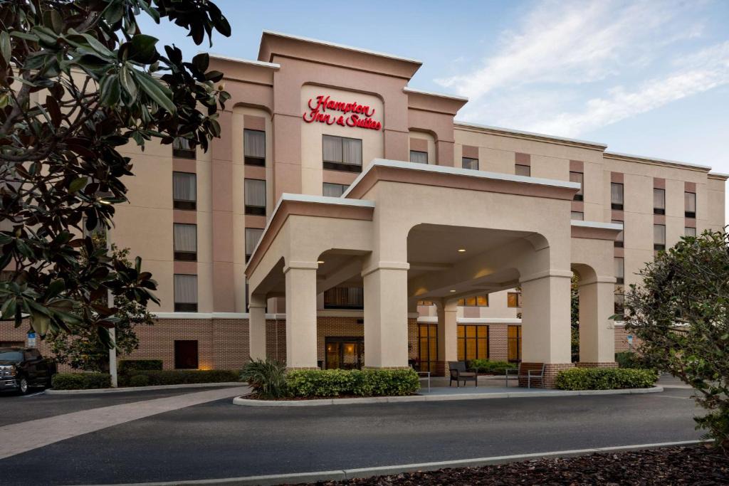 Largo Hotel | Hampton Inn & Suites Largo
