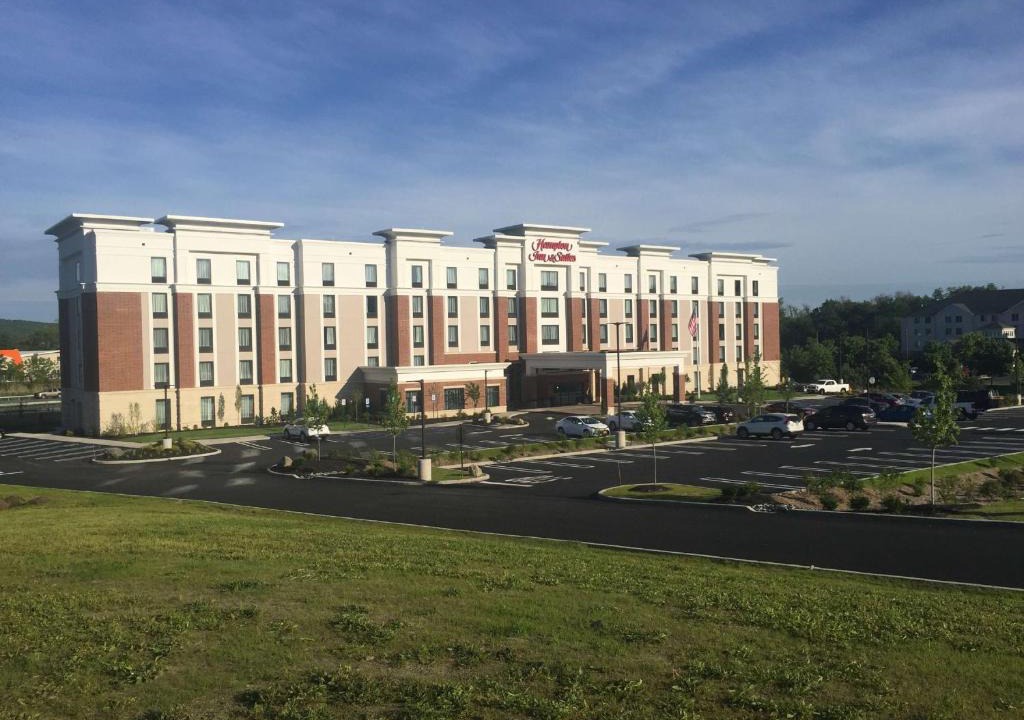 Newburgh Hotel | Hampton Inn & Suites Newburgh Stewart Airport, NY