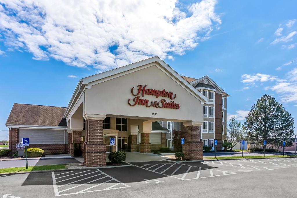 Scottsburg Hotel | Hampton Inn & Suites Scottsburg