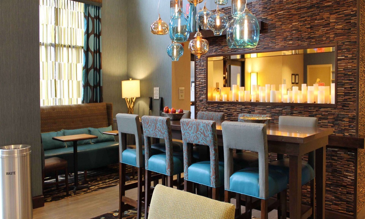 Stroudsburg Hotel | Hampton Inn & Suites Stroudsburg Pocono Mountains