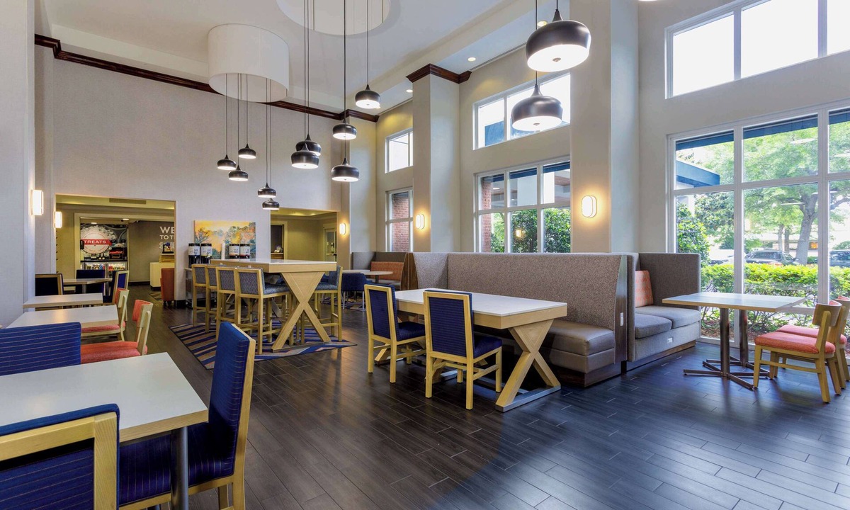 Tallahassee Hotel | Hampton Inn & Suites Tallahassee I-10/Thomasville Road, FL