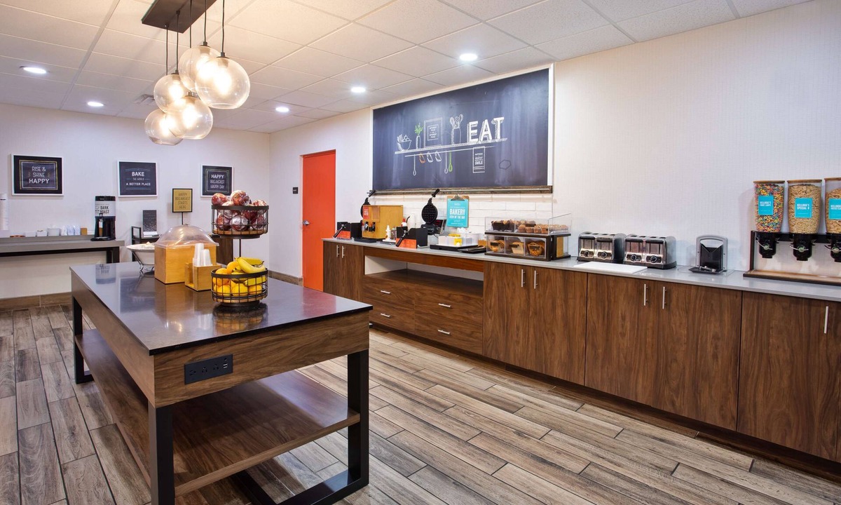 Seffner Hotel | Hampton Inn & Suites Tampa East (Casino Area)