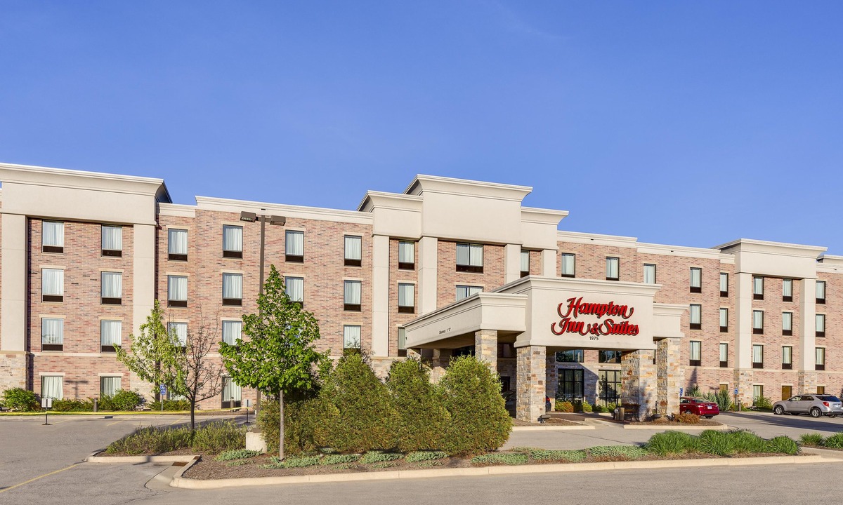 West Bend Hotel | Hampton Inn & Suites West Bend