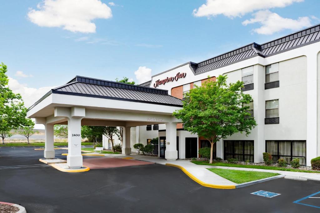 Tracy Hotel | Hampton Inn Tracy