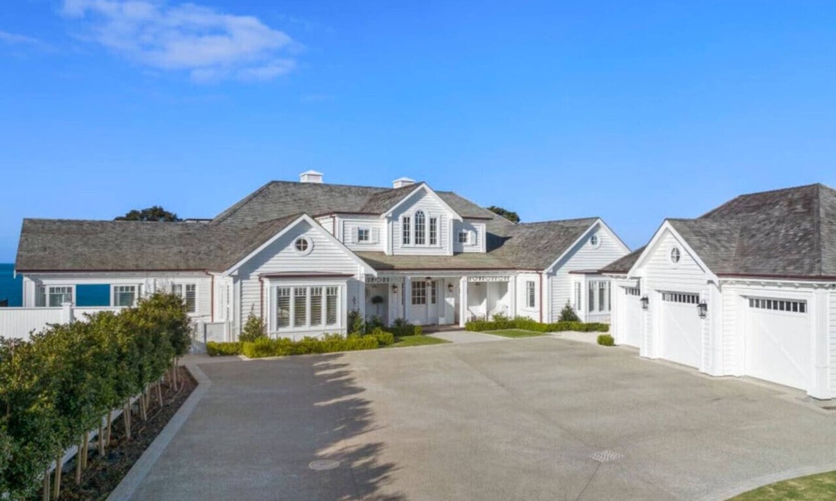 Campbells Bay Apartment | Hampton on View, Luxury Clifftop in Campbells Bay