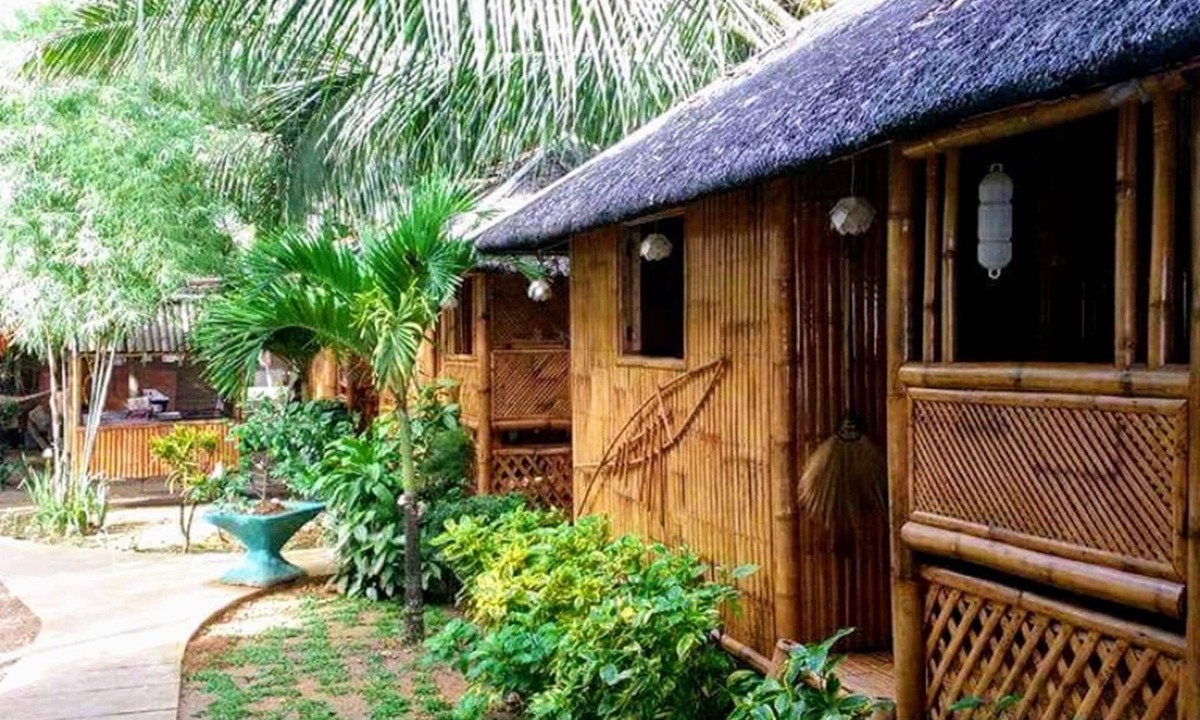 Malay Hotel | HangOut Beach & Resort