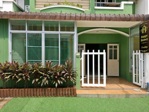 Talat Hostel | Happy Homey Hostel