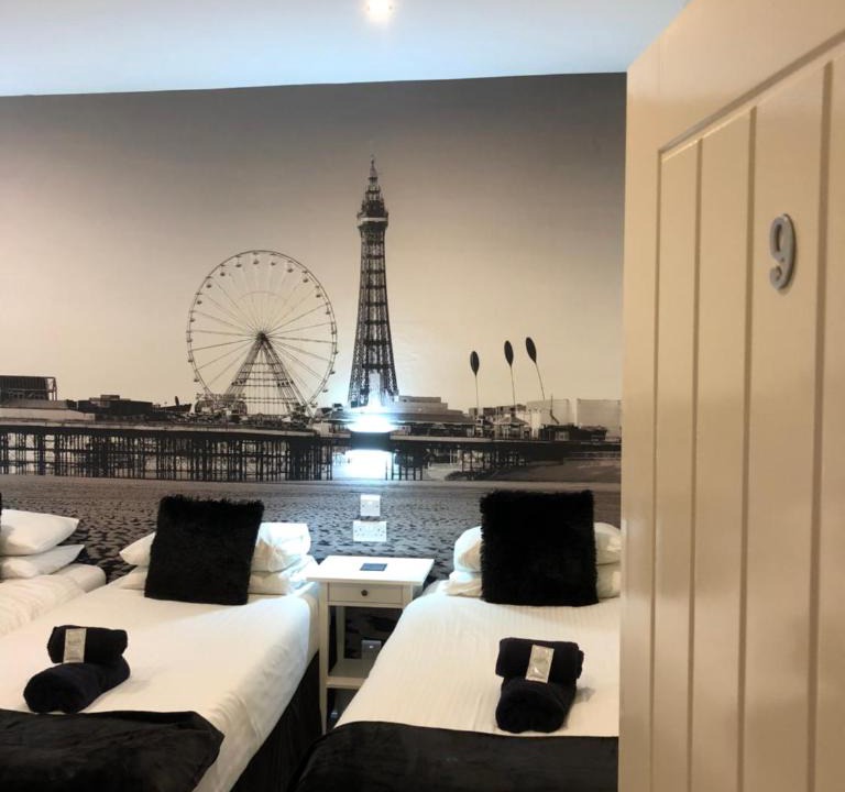 Blackpool Town Center Hotel | Happy Return Hotel