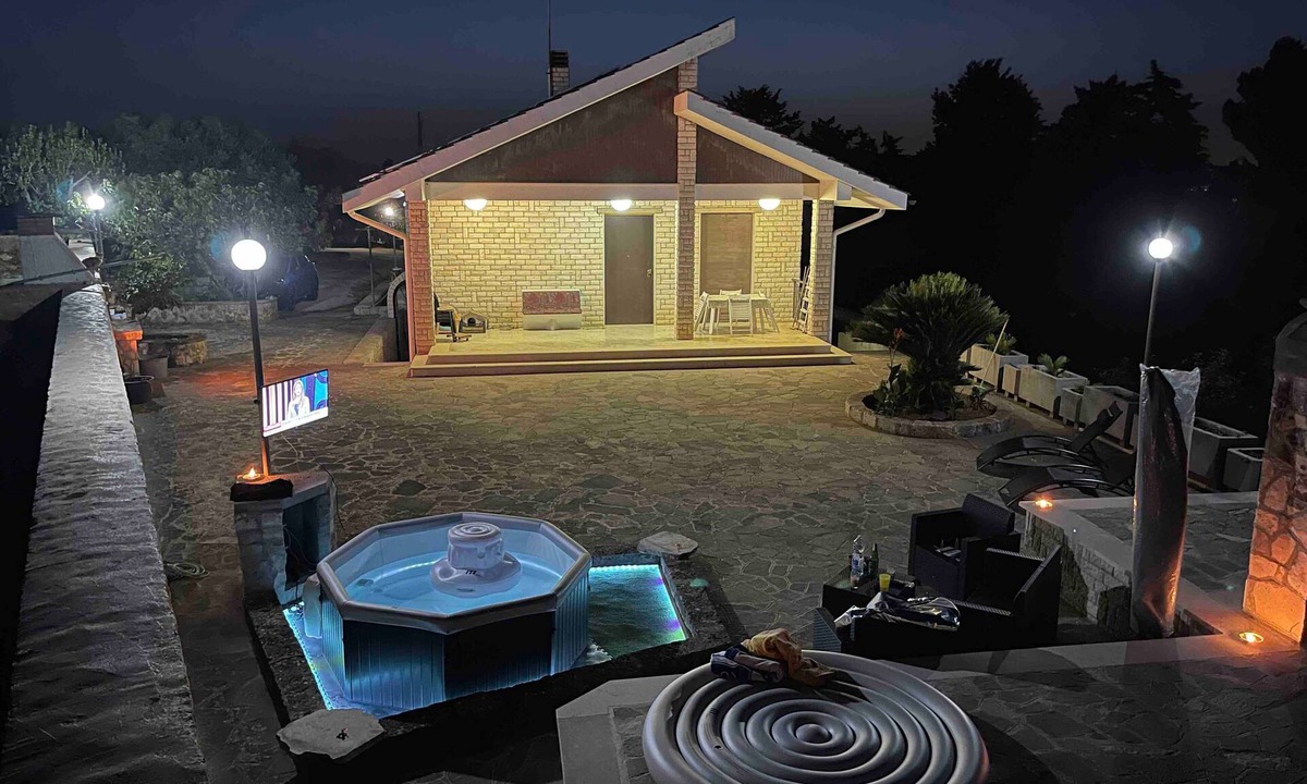 Putignano House | Happy's Casa: Experience the Countryside 20 Minutes from the Sea