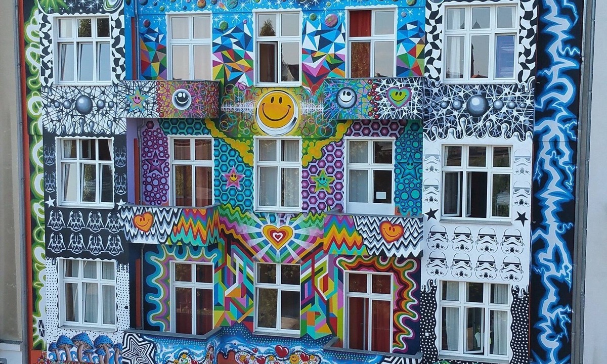 Charlottenburg Hostel | HappyGoLucky Hotel & Hostel