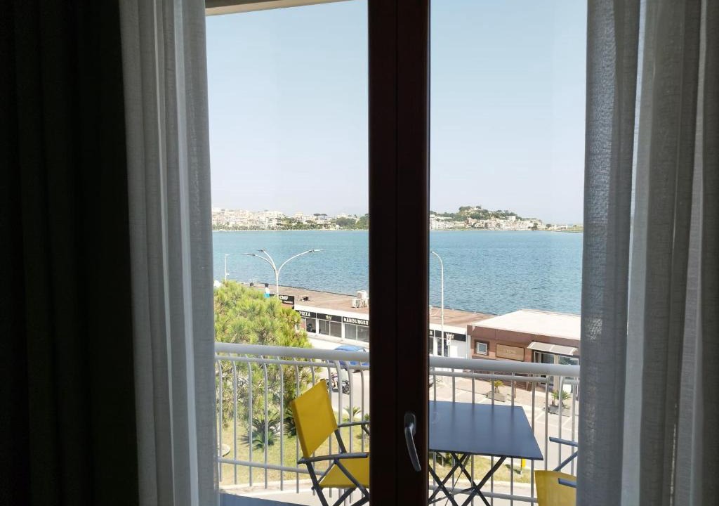 Bacoli Bed & Breakfast | HAPPYROOMS