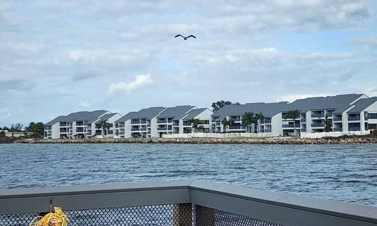 Ruskin Condo | Harbor Haven Escape
